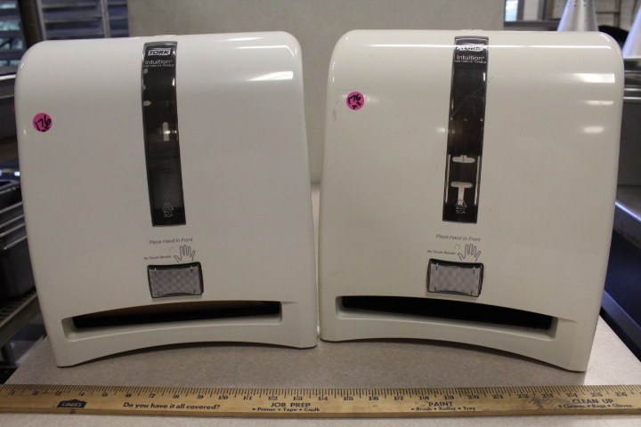 lot 176 image: Tork paper towel dispensers