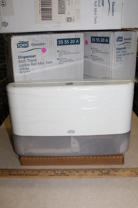 lot 179 image: Bath tissue dispenser