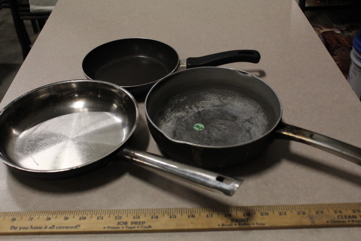 lot 205 image: Frying Pan Lot