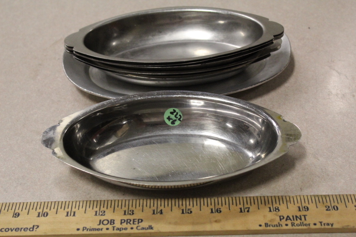 lot 222 image: broiling dishes