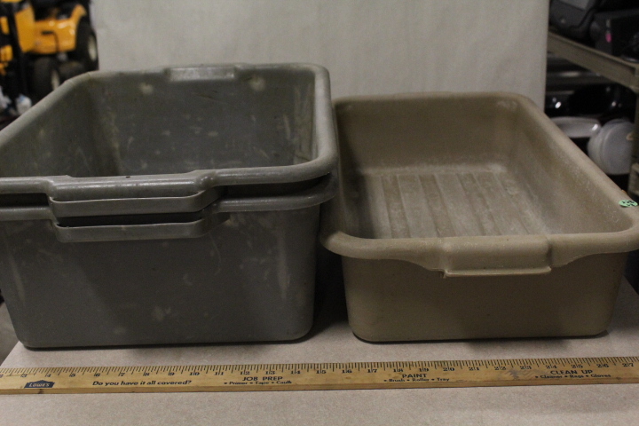lot 228 image: Bus pans