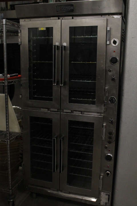 lot 30 image: Doyon Convection Oven