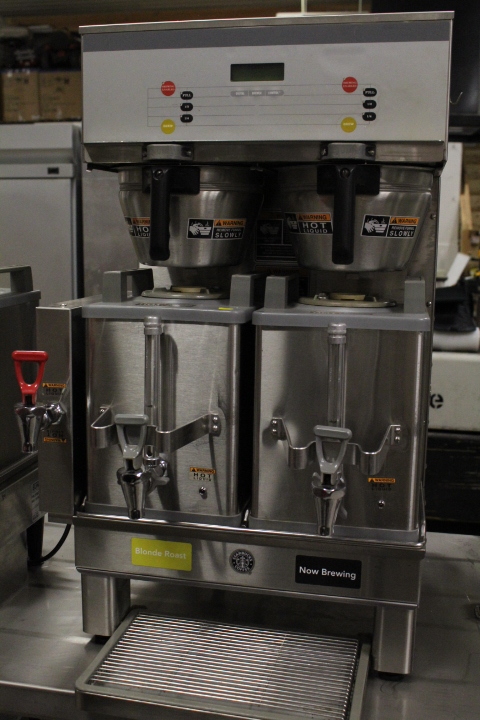 lot 33 image: Bunn double coffee brewer