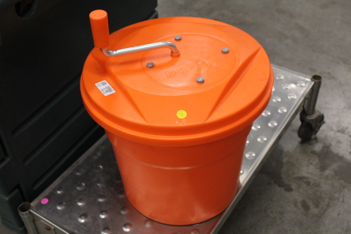 lot 70 image: Salad Dryer