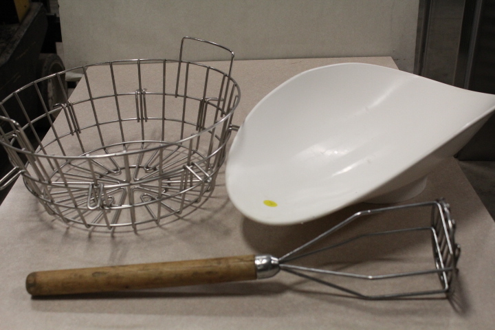 lot 79 image: Various Lot