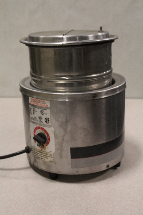 lot 82 image: APW Wyott warmer