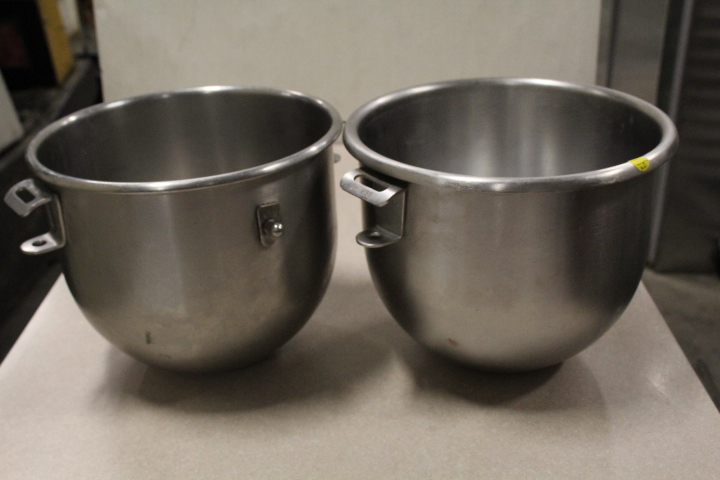 lot 90 image: Hobart mixer bowls