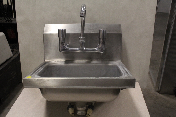 lot 92 image: Hand sink