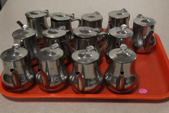 lot 103 image: Creamers