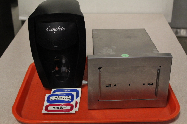 lot 114 image: napkin & soap dispenser lot