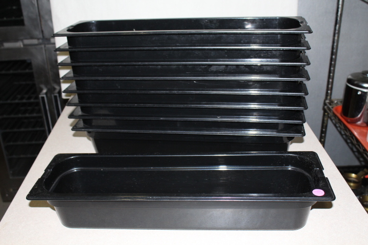 lot 123 image: 12 size long insert pans