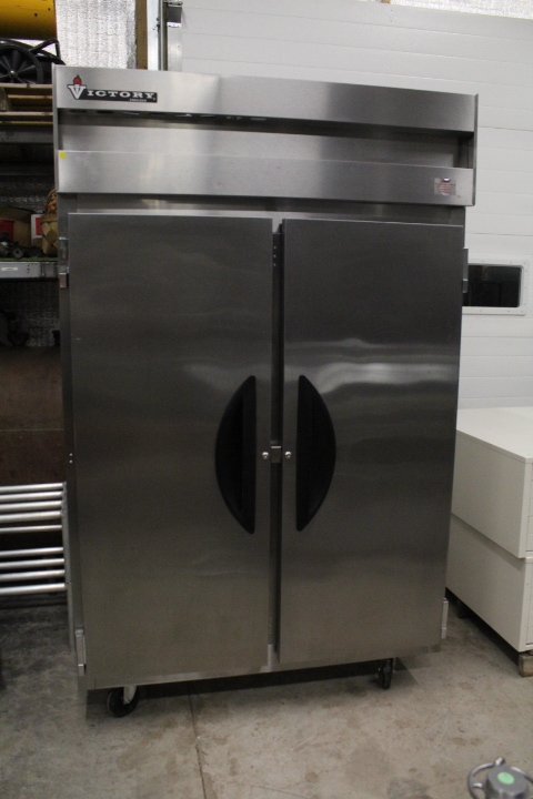 lot 15A image: Victory 2 door Freezer