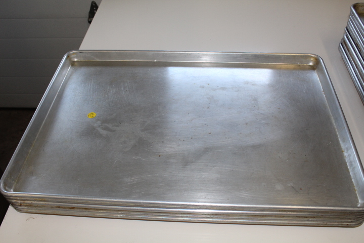 lot 41A image: Sheet pans