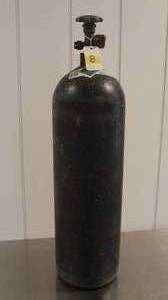 lot 8 image: Compressed Nitrogen Tank
