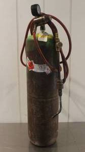 lot 11 image: Turbo B-Torch