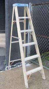lot 34 image: 6 Foot Fiberglass Ladder