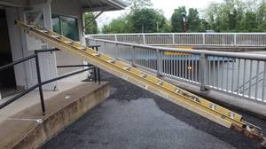 lot 35 image: 32 Foot Extension Ladder