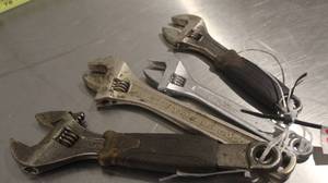 lot 39 image: Adjustable Wrenches Lot
