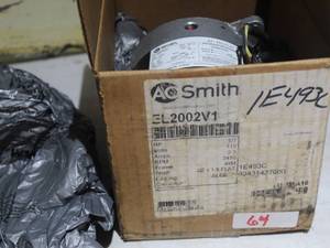 lot 64 image: Electric Motor (EL2002V1) - Factory New