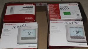 lot 91 image: Thermostats - New