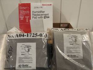 lot 164 image: Humidifier Evaporator Pads - NEW
