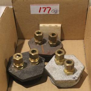 lot 177 image: 3-Way Tap Duplex Tank Brushing wMale Compression Fitting