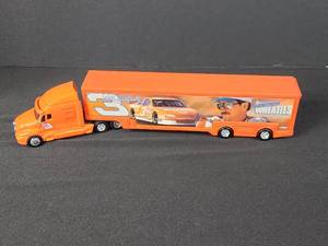 lot 51 image: #3 GM Goodwrench Wheaties 2000  Hauler 164 NASCAR Limited Edition Dale Earnhardt 2000 Action