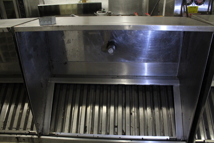 lot 43 image: 5 Exhaust hoods