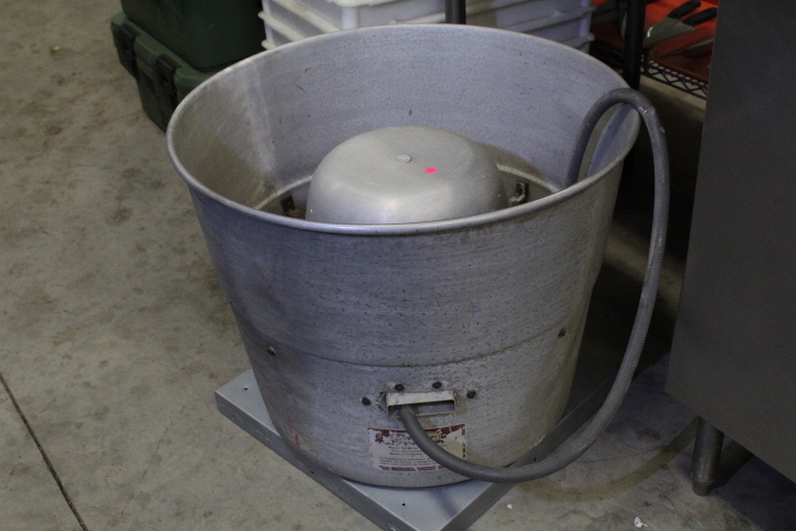 lot 46 image: Exhaust Fan