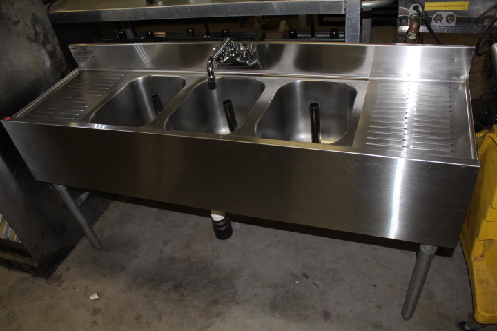 lot 48 image: 3 bay BAR SINK by Eagle