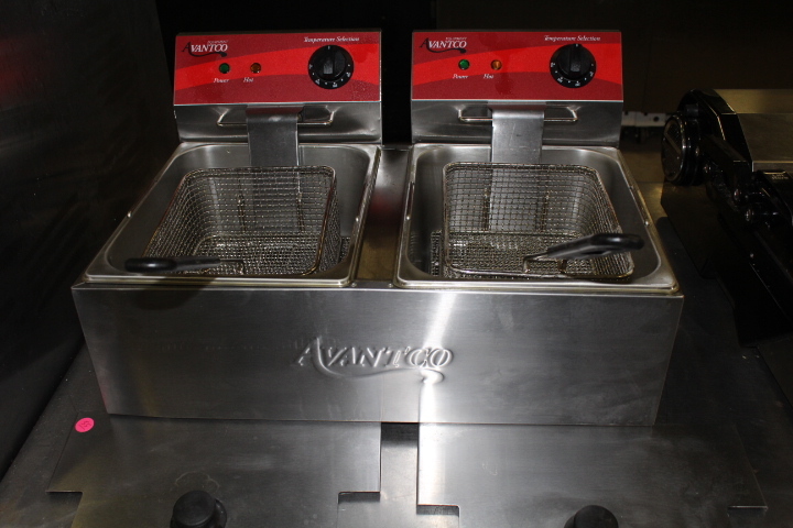 lot 55 image: Double FRYER
