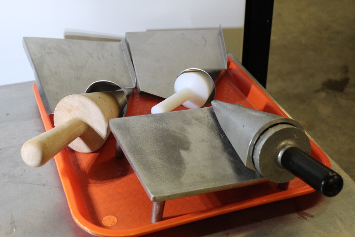 lot 77 image: Waffle cone rollers