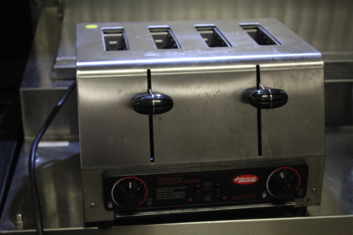 lot 81 image: Hatco 4 slice Toaster - heavy duty