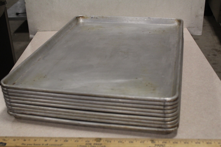lot 174 image: Full Size Sheet Pans