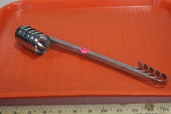 lot 180 image: 1 ounce Ladle lot