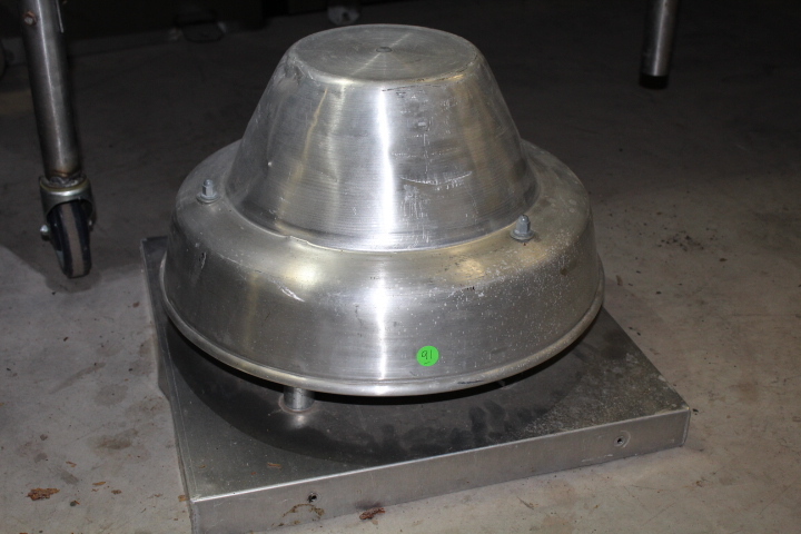 lot 91 image: Small Exhaust fan
