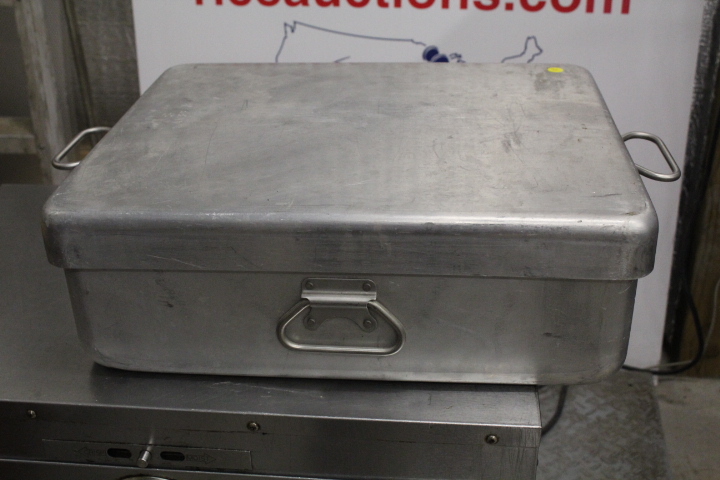 lot 96 image: Roasting Pan - very heavy duty