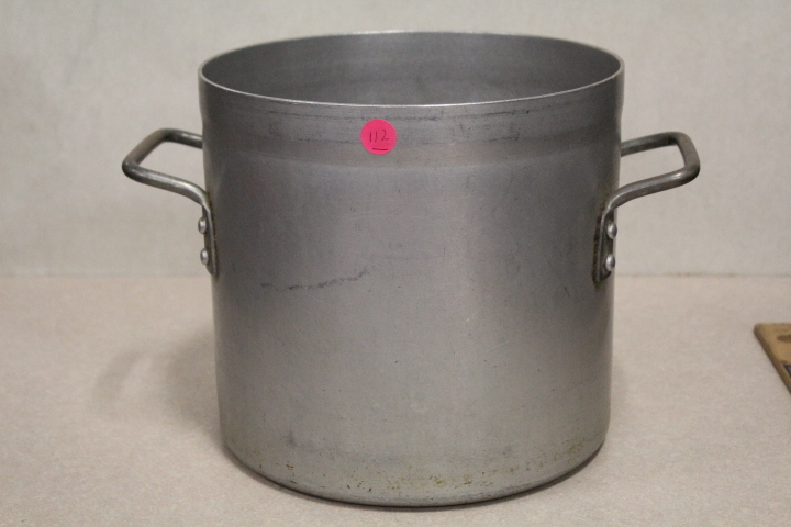 lot 112 image: 12 quart Stock Pot