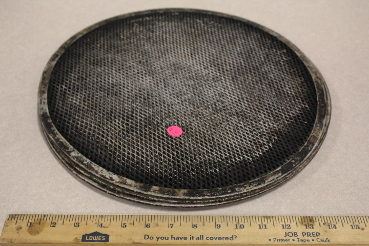 lot 142 image: Pizza  baking screens