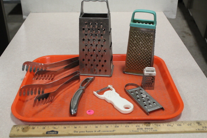 lot 157 image: Tray lot