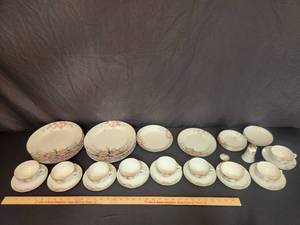 lot 4 image: Vintage Noritake China Azalea 19322 38 Pieces Plates, cups, saucers, and more