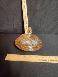 lot 8 image: Vintage Jeannette Glass Iris & Herringbone Marigold Carnival Glass Butter Dish