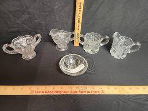 lot 15 image: Imperial Glass 4 pieces and 1 other Jeanette