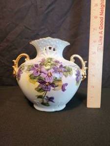 lot 45 image: 6 KPM Berlin Porcelain Vase