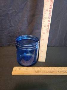lot 49 image: 3 12  Blue Jar 4 12 Tall
