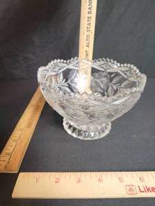 lot 64 image: Lausitzer Candy Dish