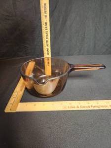 lot 78 image: Corning Amber Glass Sauce Pan With Lid