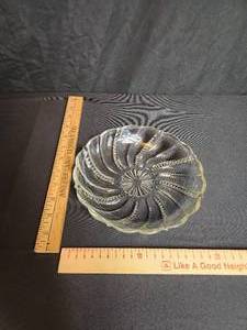lot 112 image: Spiral Candy Dish Glass Deco