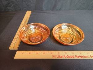 lot 122 image: (2) Jeannette Marigold Carnival Glass 4 34