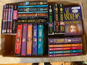 lot 73 image: Lot of V.C Andrews (Lot B)